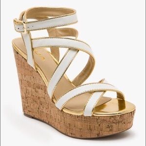 NWOT SODA White & Gold Strappy Cork Wedges